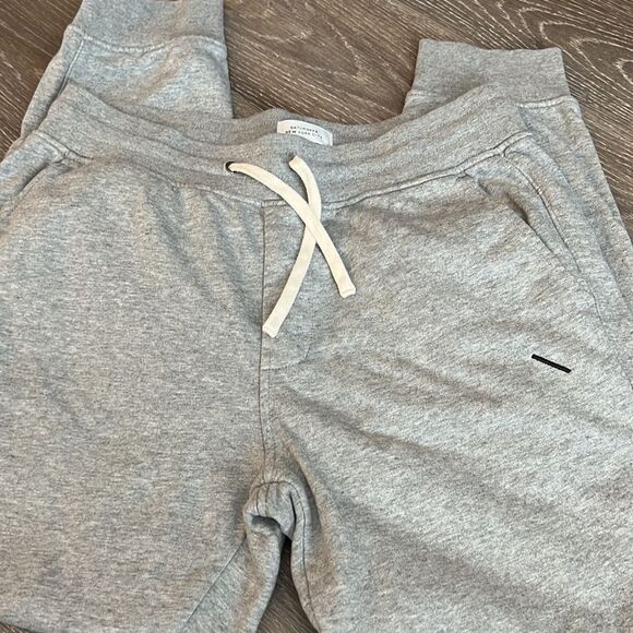 Saturday’s Gray Joggers - Picture 2 of 3